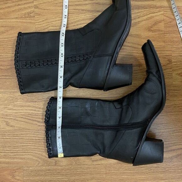 STUART WEITZMAN black crocodile leather western point toe boots size 8W - Picture 2 of 10